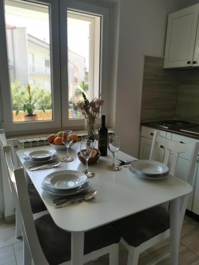 Apartman Jela 希贝尼克 外观 照片
