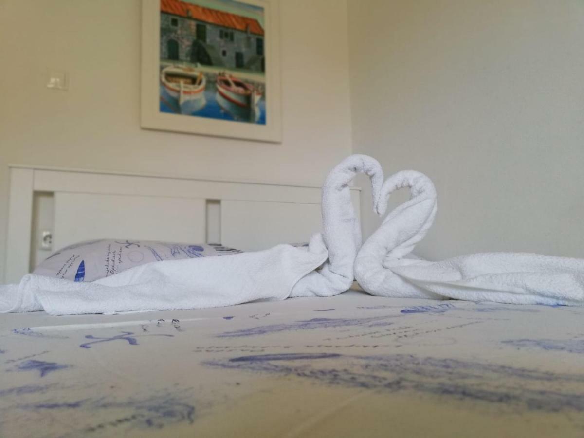 Apartman Jela 希贝尼克 外观 照片